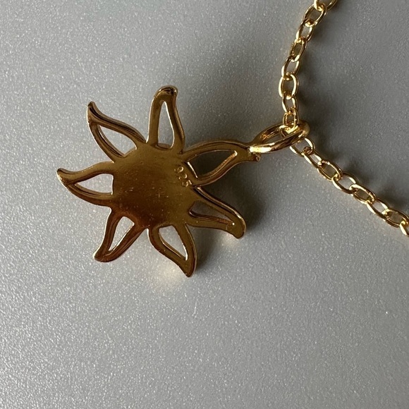 24k Gold Vermeil Blue Topaz Sun Necklace - Picture 4 of 9